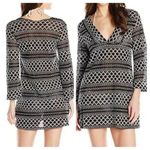 J. Valdi Diamond Lace Vee Yoke Cover-up Tunic